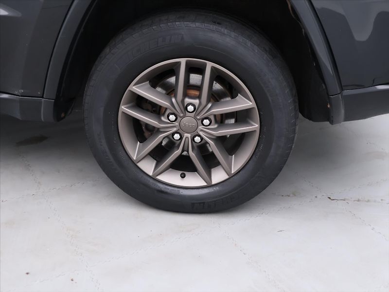 Jeep Grand Cherokee 3.0 V6 184kW Limited 4WD Auto - fotka 23 z 30