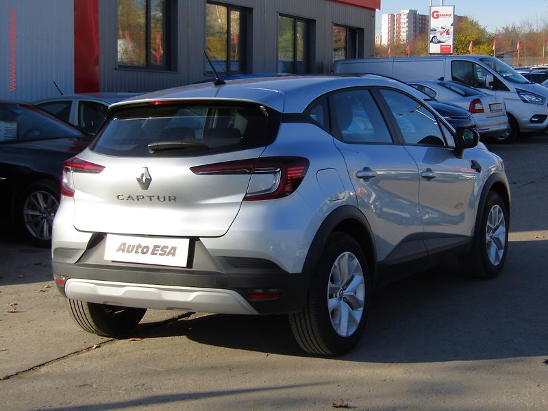 Renault Captur (2024) 1.0 TCe, ČR, Equilibre - fotka 4 z 19