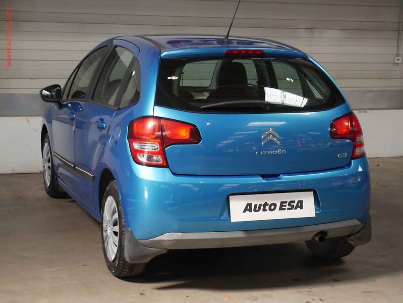 Citroën C3 (2011) 1.4i, ČR, AC - fotka 4 z 17