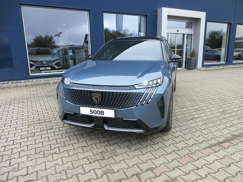 Peugeot 5008 GT Elektromotor 157 kW / 210 k - fotka 4 z 27