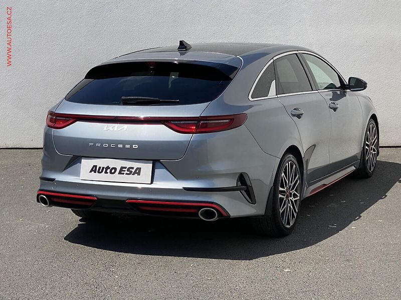 Kia ProCeed (2021) 1.6 TGDi, 1.maj,ČR, GT, AT - fotka 4 z 21