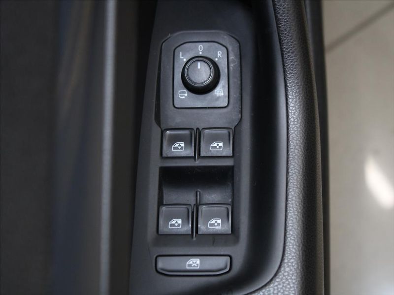 Volkswagen Arteon 2,0 TDI 176kW 4M R-line DCC ČR - fotka 17 z 29