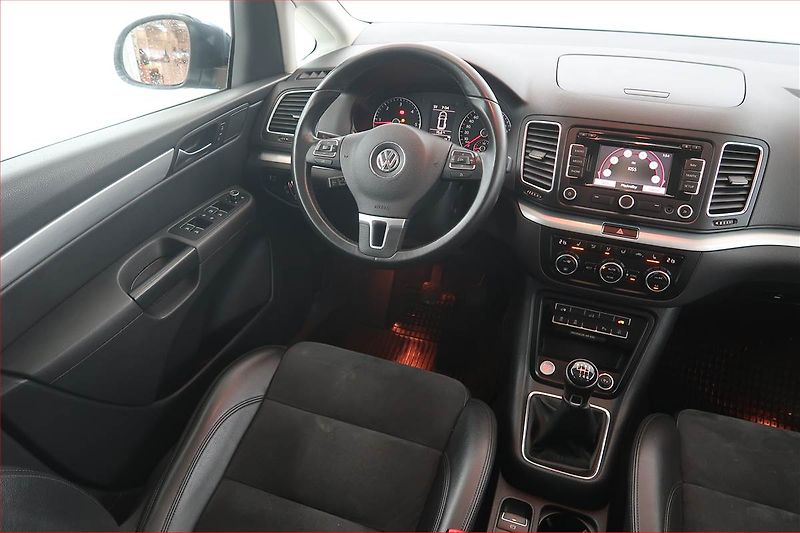 Volkswagen Sharan (2013) 2.0 TDI BMT, Kůže, Navi - fotka 7 z 18