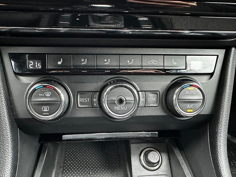 Škoda Superb 2,0 110kW DSG, CZ - fotka 28 z 41