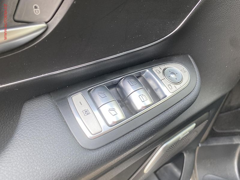 Mercedes-Benz Třídy V (2022) 2.0CDi V300 7míst, ČR, AT - fotka 15 z 23