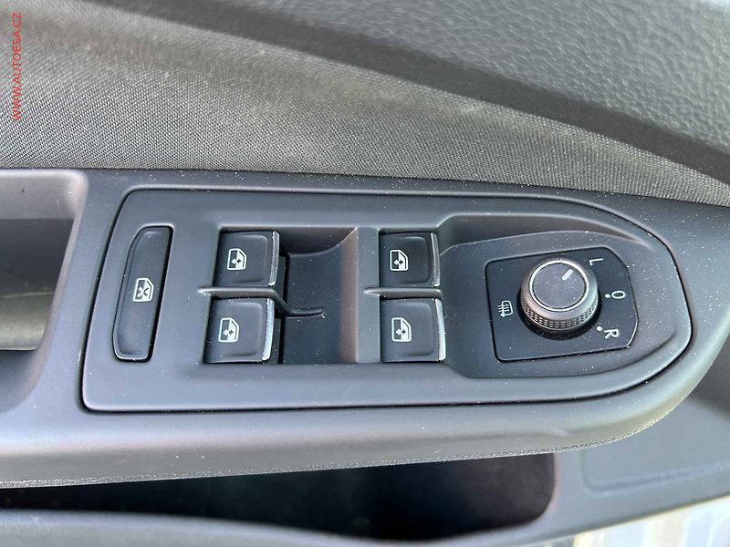 Volkswagen Golf (2021) 2.0TDi, 1.maj,ČR, Life - fotka 11 z 17
