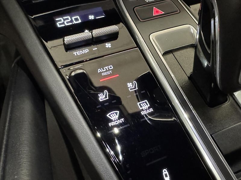 Porsche Cayenne S VZDUCH PANO CHRONO LED - fotka 19 z 33