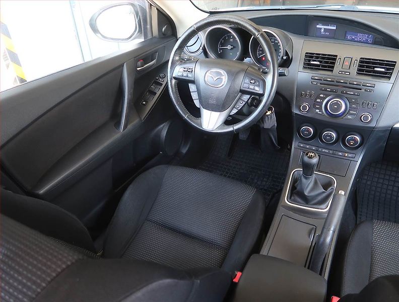 Mazda 3 (2012) 1.6, Serv.kniha, Tempomat - fotka 7 z 17