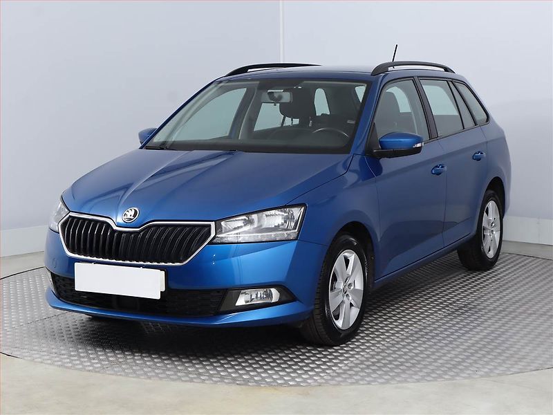 Škoda Fabia (2019) Ambition 1.0 TSI, Tempomat - fotka 2 z 15