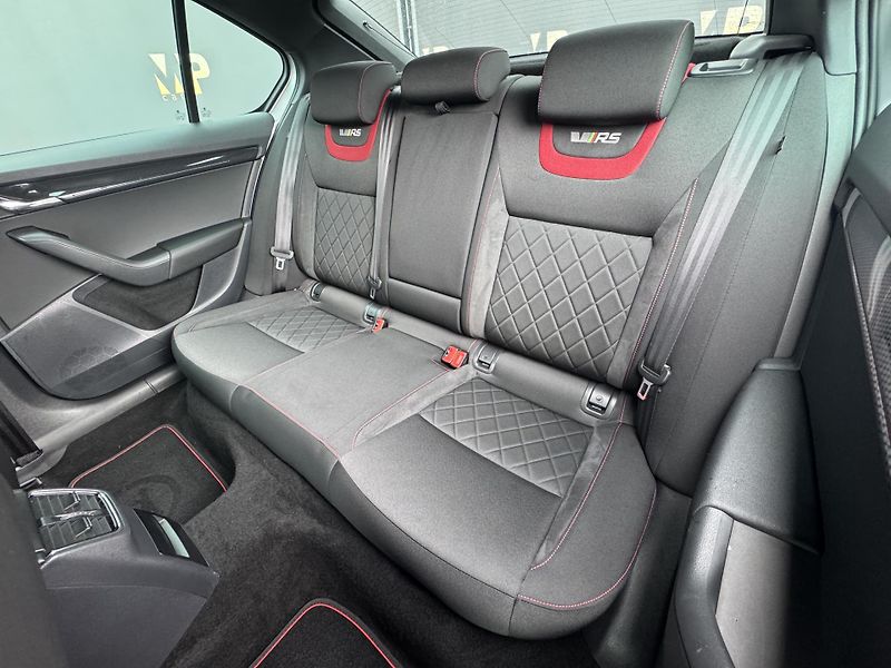 Škoda Octavia (2019) 2.0TSi 245 RS, DSG, PANO   - fotka 17 z 50