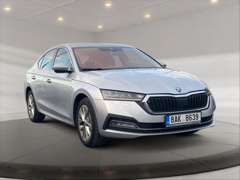 Škoda Octavia 1,5 TSI 110 Style - fotka 1 z 8
