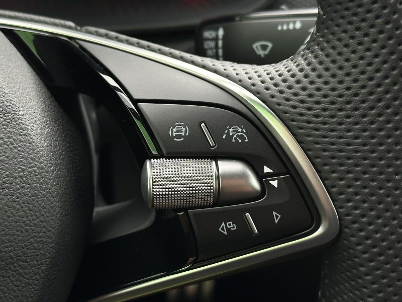 Škoda Scala 1.0TSi 116PS Monte Carlo Matri - fotka 20 z 44