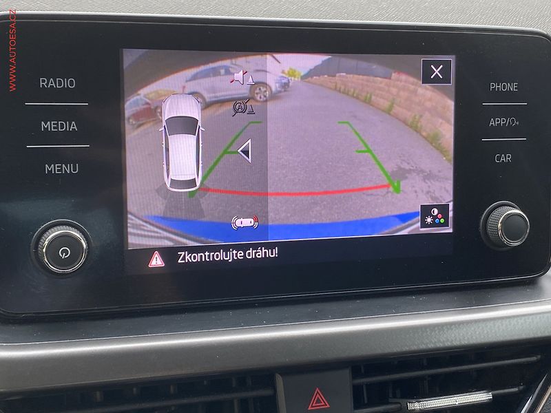 Škoda Scala (2022) 1.0 TSi, ČR, Style, LED - fotka 17 z 18