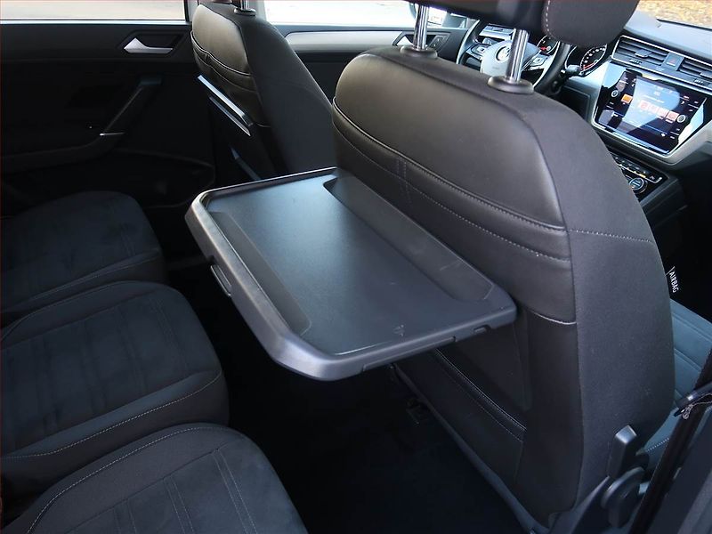 Volkswagen Touran (2021) 1.5 TSI - fotka 18 z 18