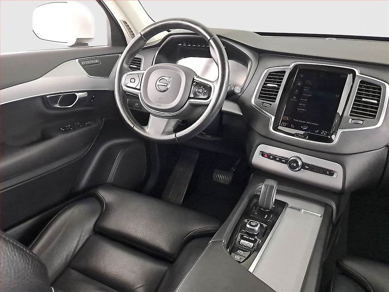 Volvo XC90 (2020) B5 AWD - fotka 7 z 24