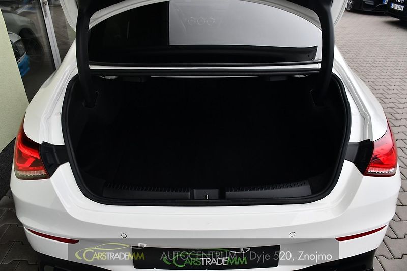 Mercedes-Benz CLA AMG 35 KESSY PANO 4MATIC - fotka 49 z 58