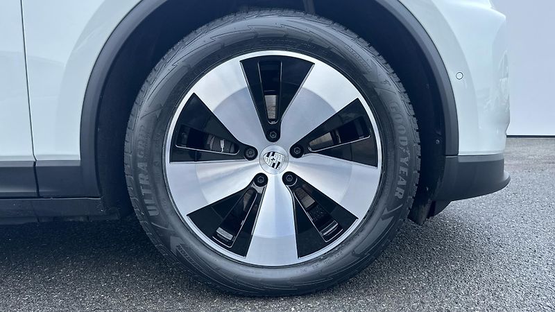 Porsche Macan (2026) 4 - fotka 10 z 30