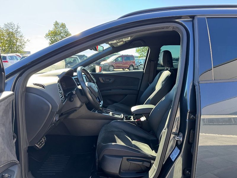 Seat Leon (2020) Cupra 2.0 TSI DSG 213kW - fotka 10 z 41