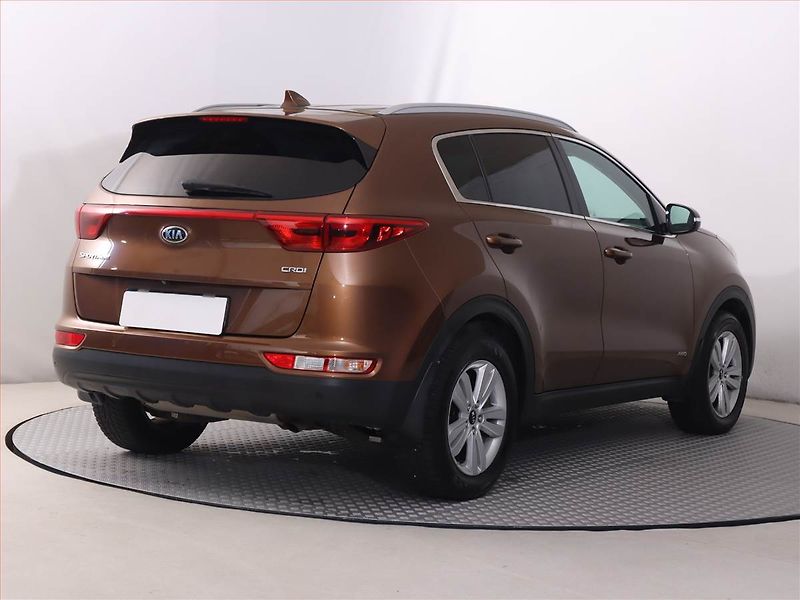 Kia Sportage (2016) 2.0 CRDi, 4X4, Automat - fotka 5 z 20