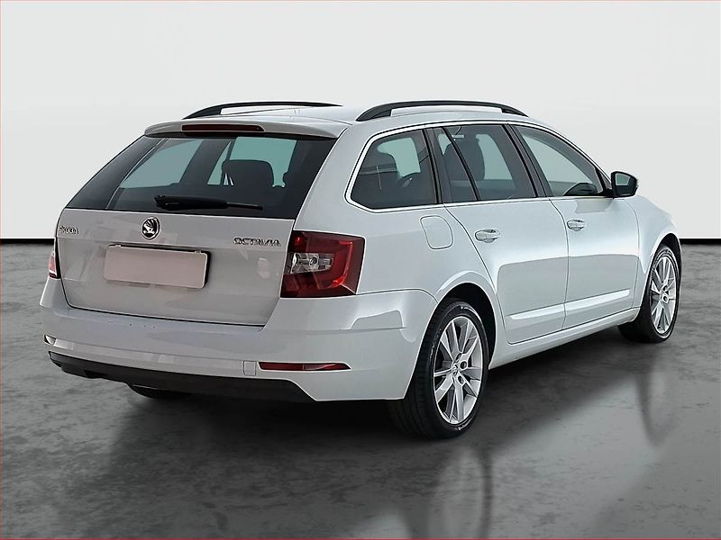 Škoda Octavia (2019) Style Plus 2.0 TDI, ČR,1.maj - fotka 5 z 16
