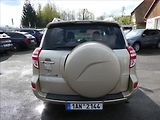 Toyota RAV4 2,2 D-4D 110kW 4x4,ČR,2.majite - náhled 7