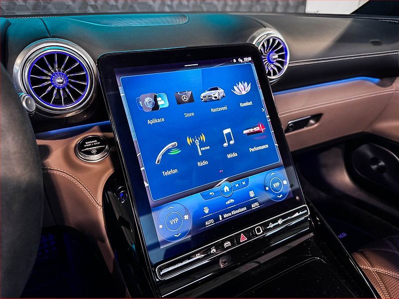 Mercedes-Benz SL (2024) 63 AMG 4MATIC+, DPH, Designo - fotka 23 z 27