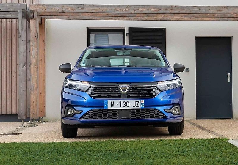 Verze Stepway nabídne zajímavě vyřešený střešní nosič