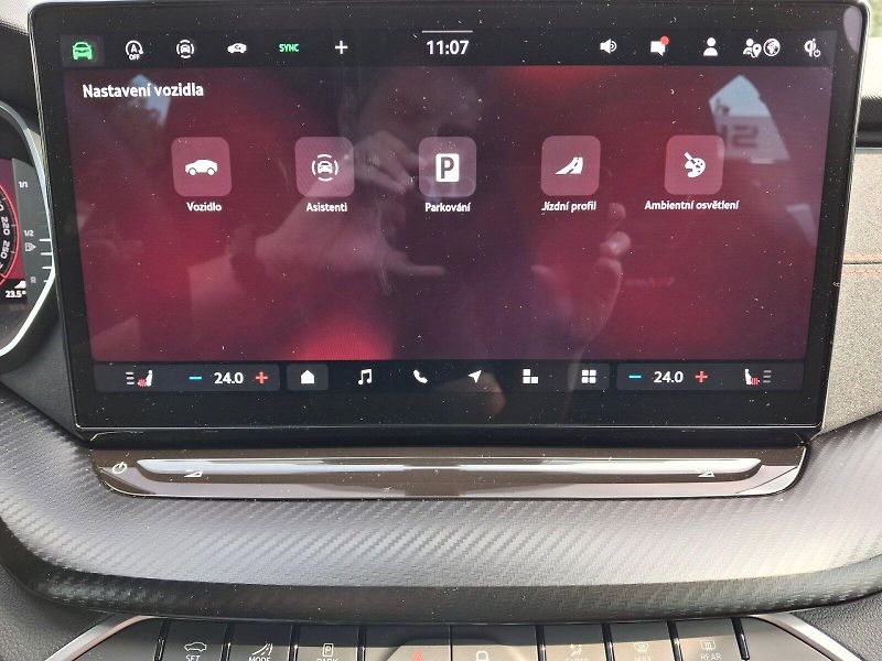 Škoda Octavia (2025) RS DSG 2,0TSi 195kW - fotka 23 z 35