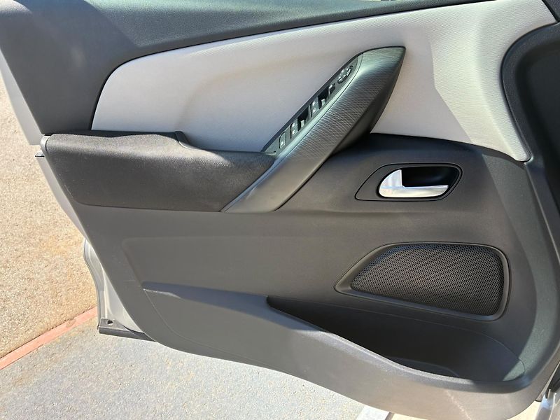 Citroën C4 Picasso (2017) 1.6HDi,88KW,MASÁŽ, BLIS, 1.MAJ - fotka 21 z 35