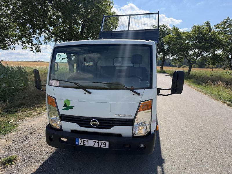 Nissan Cabstar (2010) 2.5TDCi 6 míst,nový 3s Sklápěč - fotka 3 z 13