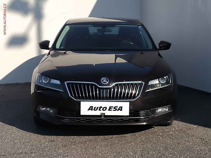 Škoda Superb (2016) 2.0TDI 4x4, 2.maj,ČR - fotka 2 z 26