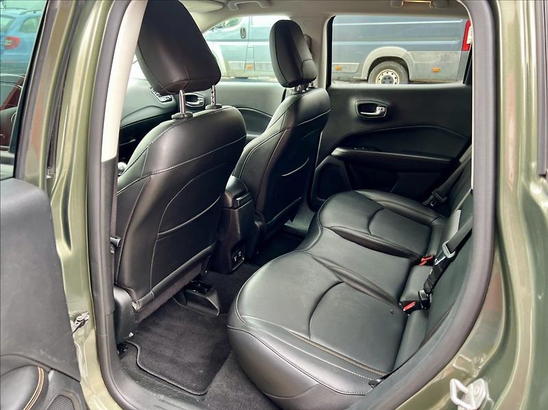 Jeep Compass 1,4 m-Air LIMITED my19 - fotka 14 z 45