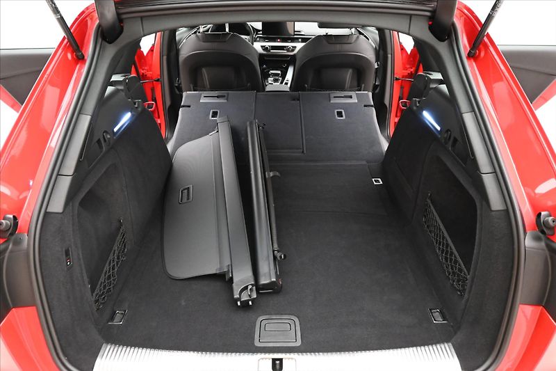 Audi A4 2,0 40TDI 150kW QUATTRO S-LINE - fotka 11 z 33