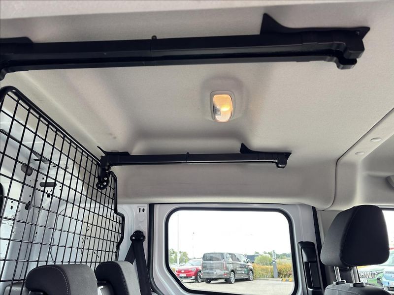 Ford Transit Connect 1,5 EcoBlue 74kW L1 DPH - fotka 19 z 33