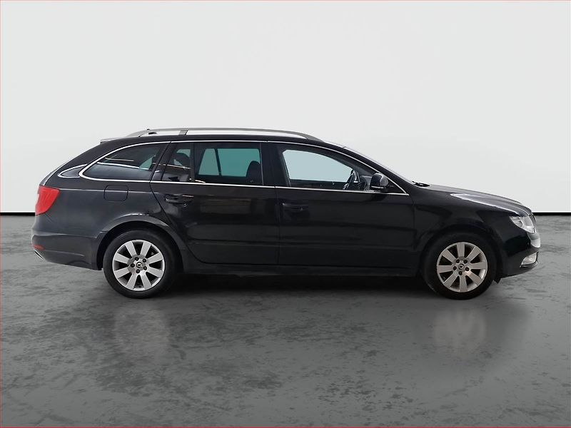 Škoda Superb (2012) Ambition 2.0 TDI, Navi, Xenony - fotka 6 z 16