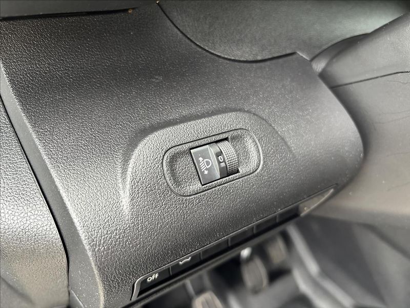 Peugeot Partner 1,2 Puretech 81kW Active L1 - fotka 22 z 35