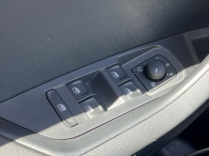 Škoda Karoq 1,5 TSi 110 kW 7DSG STYLE - fotka 20 z 27