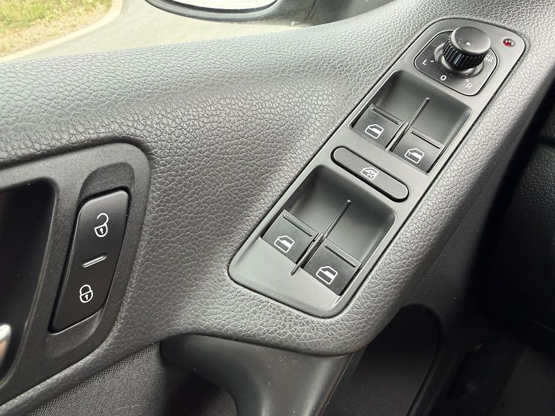 Volkswagen Tiguan 1.4 TSI *REZERVACE* - fotka 15 z 40