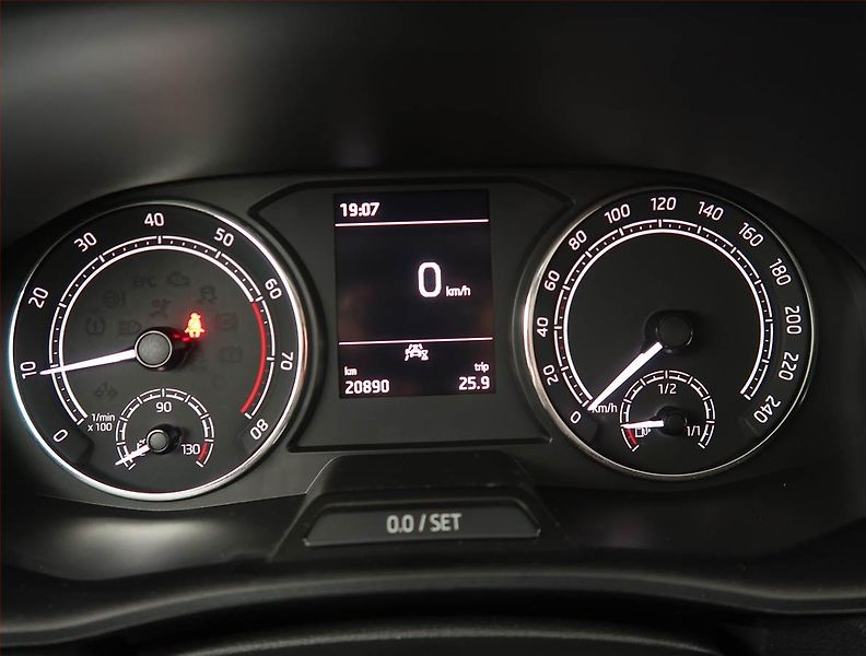 Škoda Fabia (2023) Ambition 1.0 TSI, Serv.kniha - fotka 11 z 14