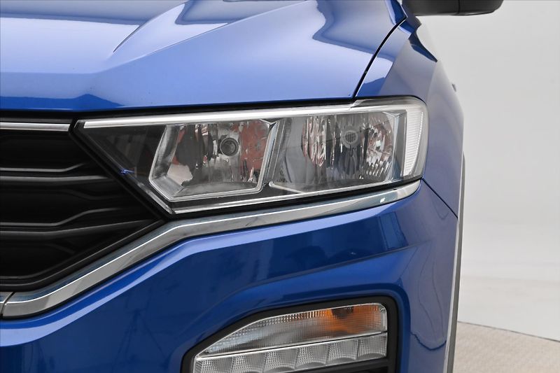 Volkswagen T-Roc 1,5 TSI 110 kW DSG Navi Záruka - fotka 28 z 30