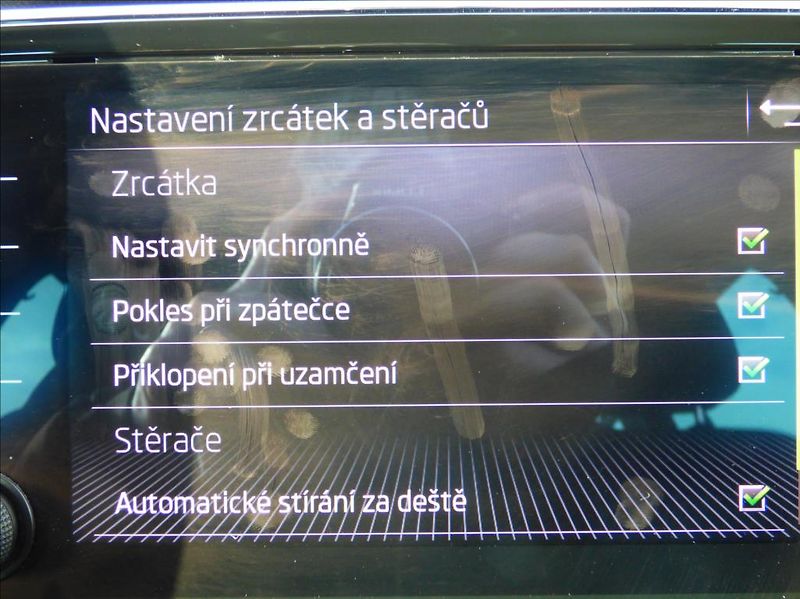 Škoda Superb 2,0 TDI DSG CRYSTAL LIGHT  Sty - fotka 53 z 78