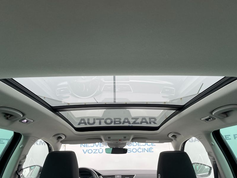 Škoda Superb (2018) 2.0TDi 110kW 4x4! STYLE++! - fotka 40 z 43