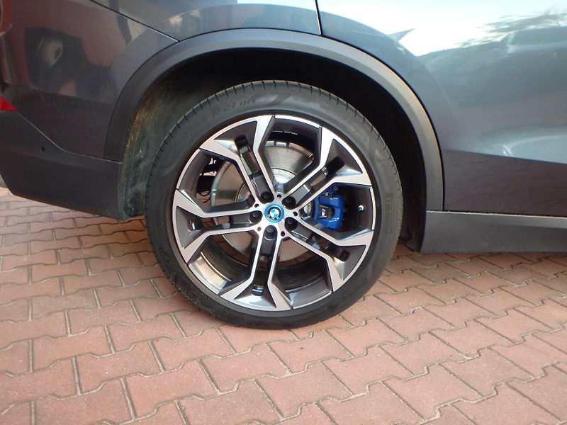 BMW X5 (2022) 45e, xDrive, Laser , TZ - fotka 20 z 20