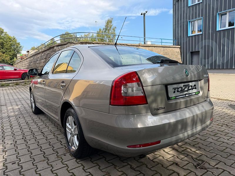 Škoda Octavia 1,2 TSI Elegance/77 kW/1.maj - fotka 2 z 26