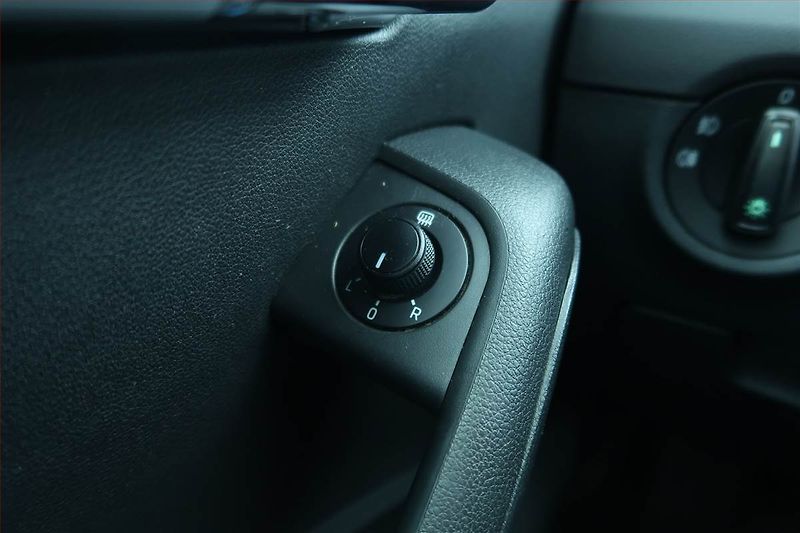 Škoda Octavia (2014) 2.0 TDI, 4X4, Xenony - fotka 19 z 21