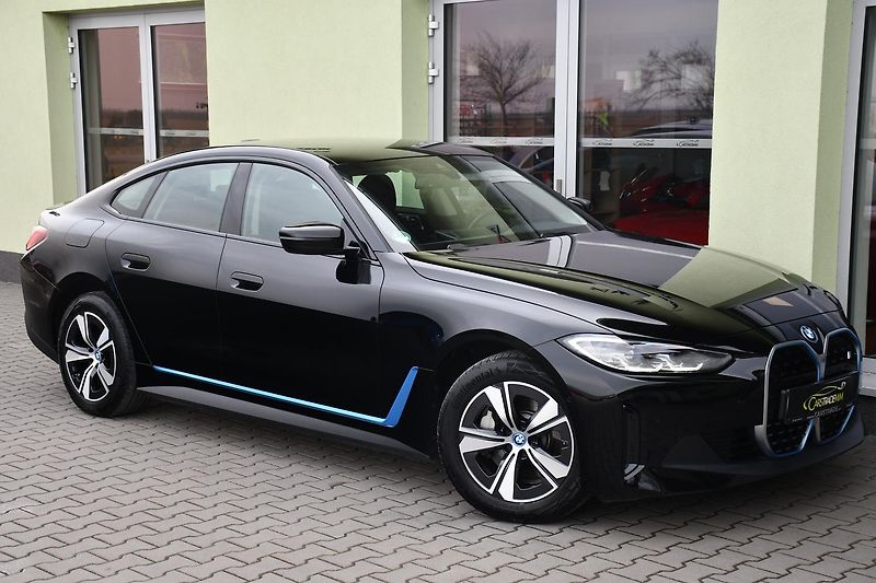 BMW i4 eDrive40 97,4%SoH. - fotka 2 z 39