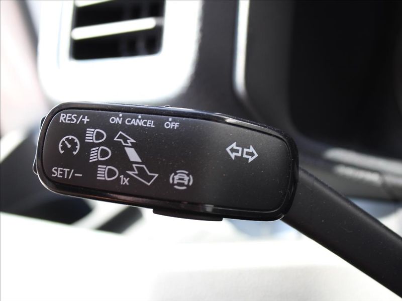 Volkswagen Crafter 2,0 TDi XDR Tažné Zár. 91tkm. - fotka 13 z 21