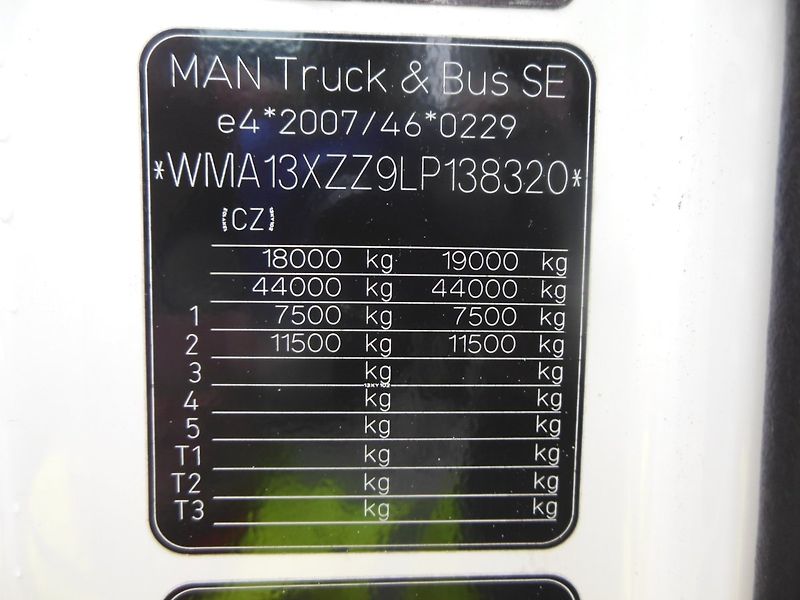 MAN TGX 18.470 XXL, LowDeck, Retarder - fotka 21 z 22