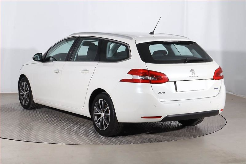 Peugeot 308 (2015) 2.0 BlueHDi, Serv.kniha, Navi - fotka 4 z 25