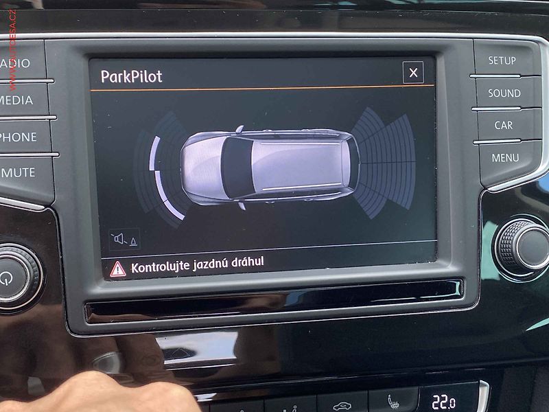 Volkswagen Passat (2016) 2.0 TDi, LED, panorama - fotka 17 z 17